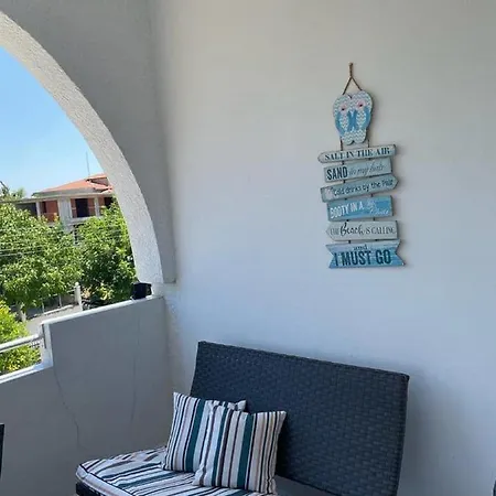 Appartement Apt - Sleeps 5 - Pets Ok - Balcony - Parking *