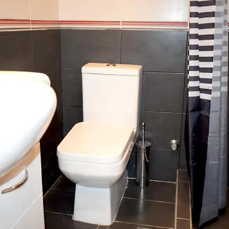 Διαμέρισμα Apt - Sleeps 5 - Pets Ok - Balcony - Parking